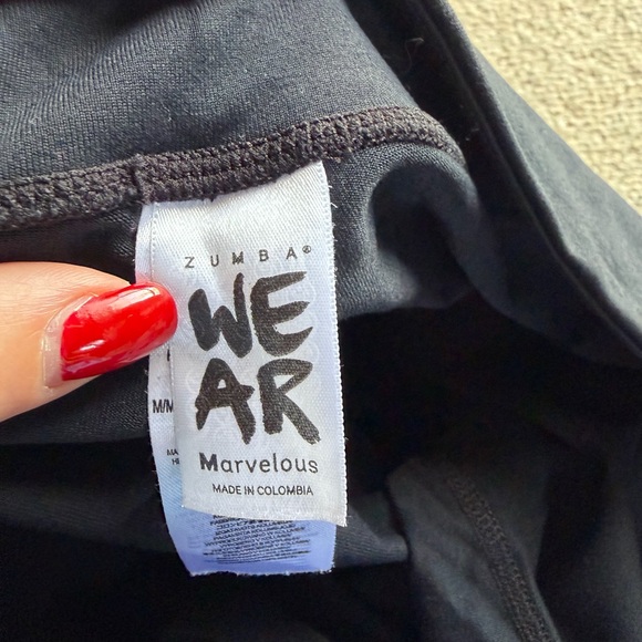 Zumba Fitness Black Marvelous Wear - Picture 4 of 4